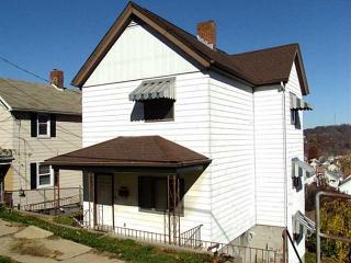 402 Lowell St, Vandergrift PA  15690-1550 exterior