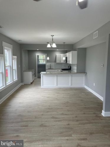 215 Helms Ave, Auburn NJ  08085-1015 exterior