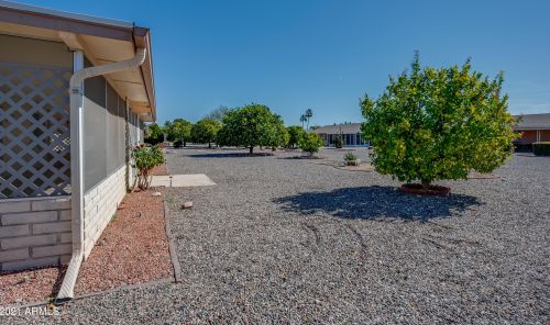 15617 Nicklaus Ln, Sun City AZ 85351-1764 exterior