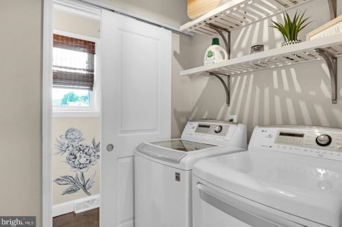 14 Maybrook Ave, Auburn NJ  08085-9703 exterior