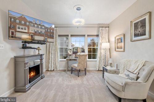 4318 Wisley Turn, Woodbridge VA  22192-7822 exterior