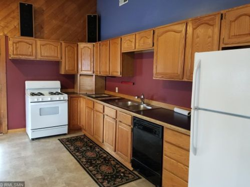109 State St, Ubet, WI 54009-9037