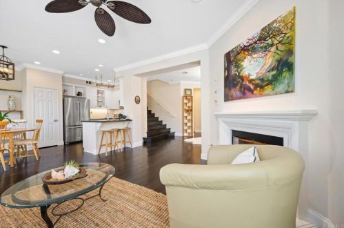 558 Beach St, Encinitas, CA 92024-3749