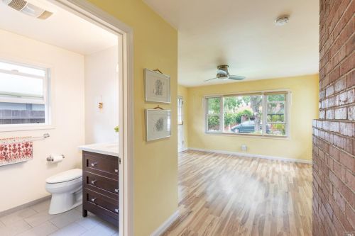 2128 Hvn Dr, Santa Rosa CA 95404-3221 exterior