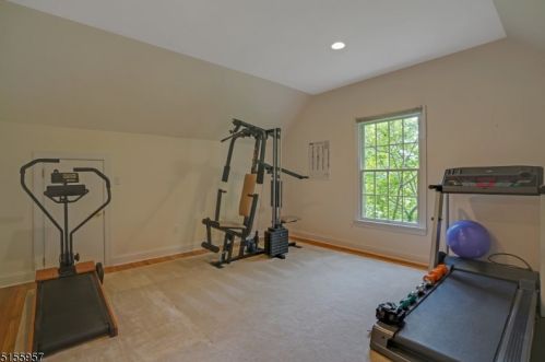 8 Forest View Dr, Martinsville NJ  08836-2039 exterior