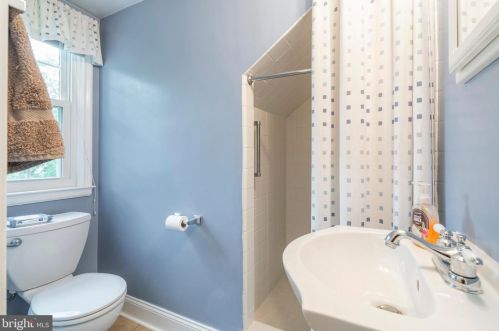 501 Rosedale Dr, Pottstown PA  19464-2909 exterior