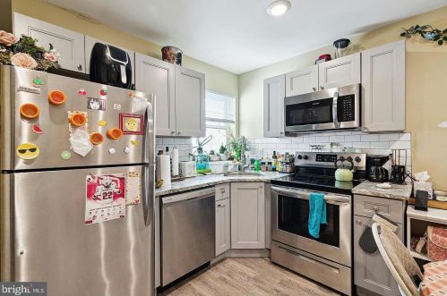 2214 Camac St, Philadelphia, PA 19133-1013