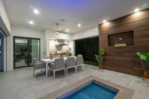 368 Silver Palm Rd, Boca Raton FL  33432-7979 exterior