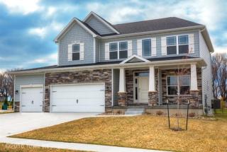 3678 169th St, Des Moines, IA 50325-2582