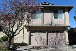 1111 Glacier Ave, Pacifica, CA 94044-3820