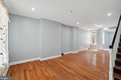 872 66 St, Philadelphia PA 19151-3023 exterior