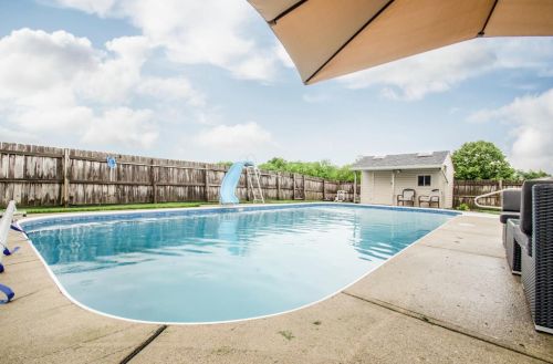 311 Rankin Dr, Englewood OH  45322-1223 exterior