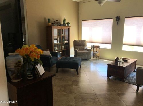 4708 Azalea Dr, Gilbert, AZ 85298-5357