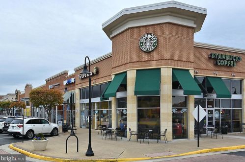 7204 Little Thames Dr, Gainesville VA  20155-4021 exterior