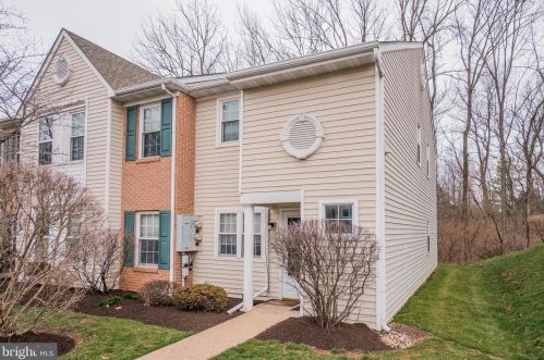 1732 Rosewood Ct, Pottstown, PA 19464-9252