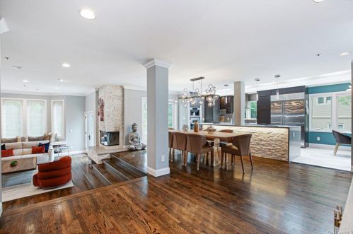 196 Boulder Ridge Rd, Scarsdale, NY 10583-3138