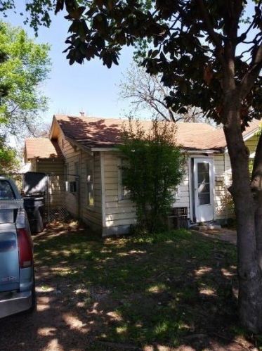 2761 Clarendon Dr, Dallas, TX 75211-5237