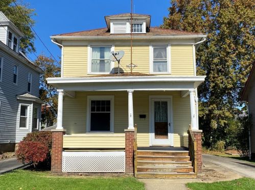 311 Meyer Ave, New Castle, PA 16105-2120