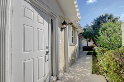 8155 Quito Pl, West Palm Beach, FL 33414-3487