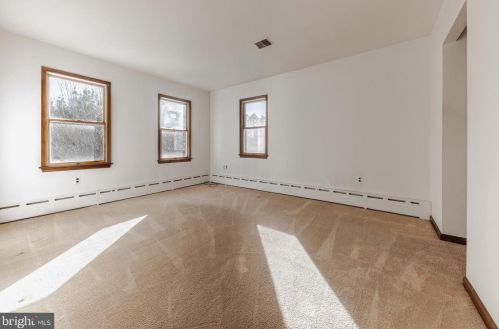 520 Lakeview Dr, Auburn NJ  08085-1248 exterior