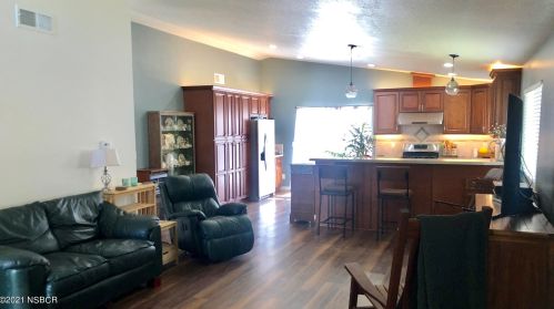 434 Santa Anita St, Santa Maria, CA 93455-1717