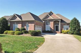 1002 Pinehurst Ct, Clemmons, NC 27012-9340