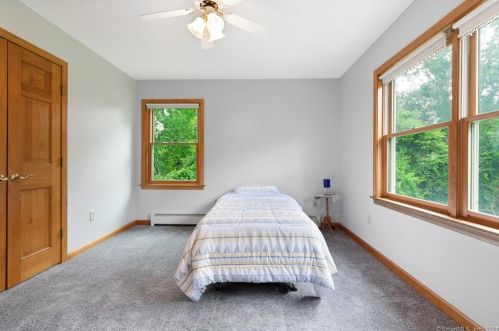 54 Jacobson Farm Rd, East Hampton CT  06424-1659 exterior