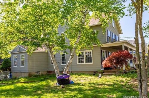 45 Walnut St, Bristol CT  06010-4332 exterior