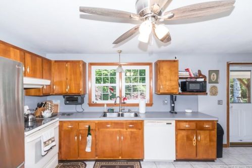 55 Jodi Dr, Wallingford CT  06492-2846 exterior