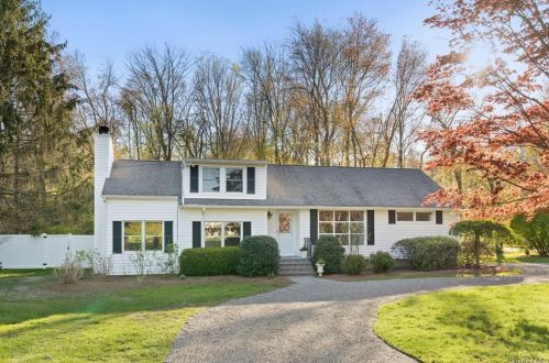 424 Smith Ridge Rd, Lewisboro, NY 10590-2624