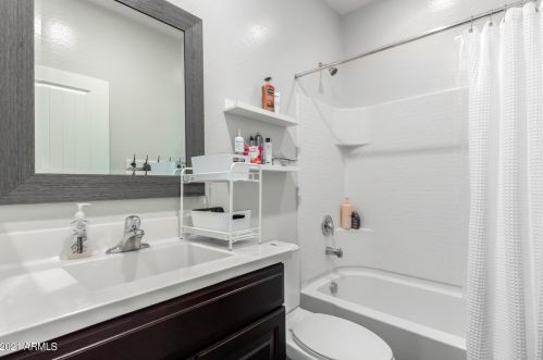 3948 Strawberry Dr, Gilbert AZ  85298-3703 exterior