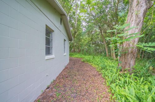 620 Adelle Ave, Deland FL  32720-3359 exterior