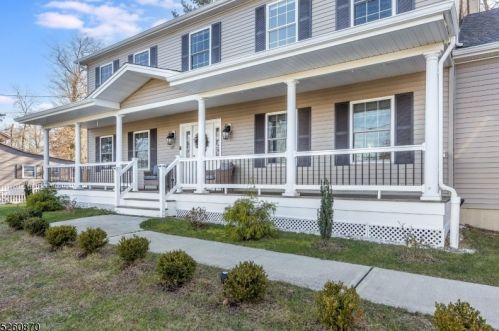 125 Minnehaha Path, Lincoln Park, NJ 07035-2310