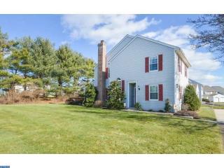 405 Lennox Ct, Lansdale, PA 19446-6381