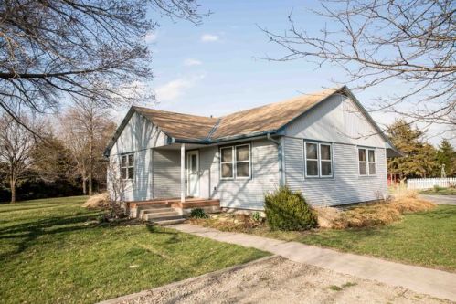 602 Main St, Whitewater, KS 67154-9702