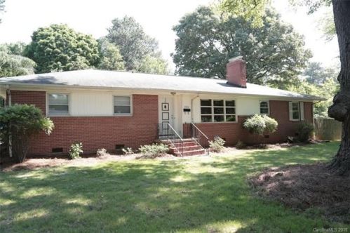 2702 Armstrong Park Dr, Gastonia, NC 28054-7235