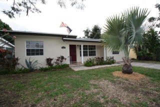 612 Branch St, Lake Worth, FL 33462-4338
