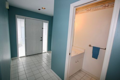 6110 Georgetown Pl, Hobe Sound FL 33455-7300 exterior