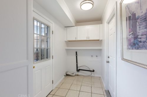 5634 Oliva Ave, Lakewood CA  90712-1612 exterior