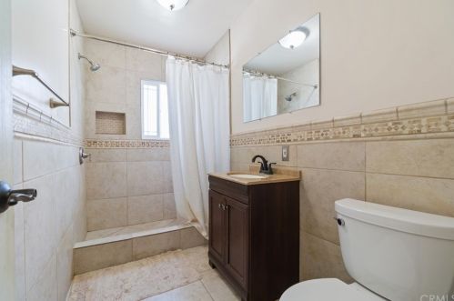 1719 Hardwick St, Long Beach CA  90807-1131 exterior