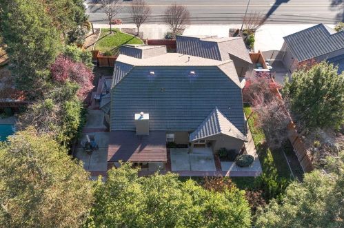 1955 Tuolumne Rd, Turlock CA  95382-8912 exterior