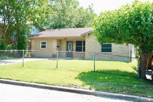 3056 Weber St, Fort Worth, TX 76106-6232