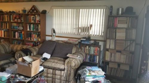 7330 1 Ct, Hollywood FL 33024-7212 exterior