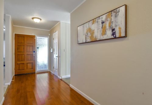1737 Grove Way, Hayward, CA 94546-6823