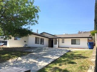 3208 Sterling Rd, Bakersfield, CA 93306-4573