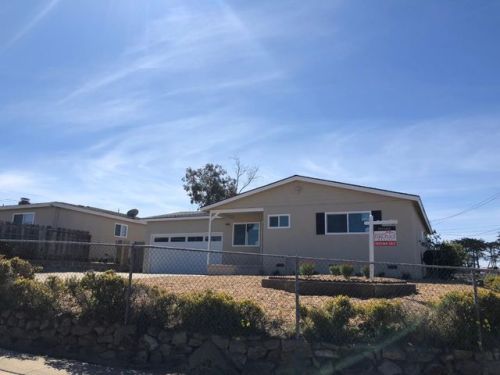 466 Ferris Ave, Marina, CA 93933-4007