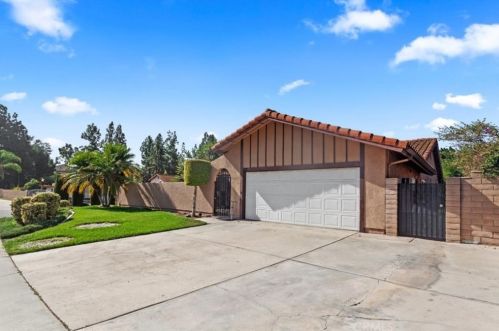 617 Pinecrest Ln, Walnut CA  91789-4163 exterior