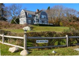 197 Nobska Rd, Falmouth, MA 02543-1001