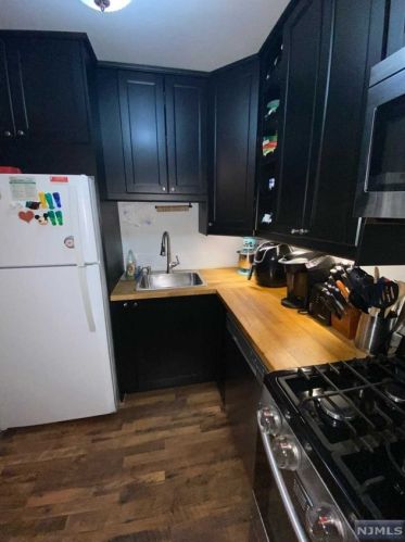 918 Thoreau Ct, Mahwah NJ  07430-2358 exterior