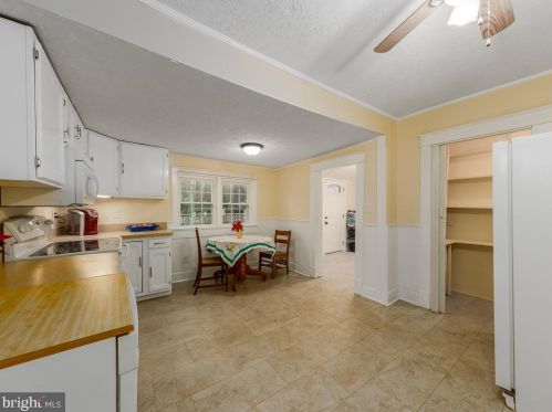 9204 Dahlgren Rd, Owens VA  22485-3508 exterior